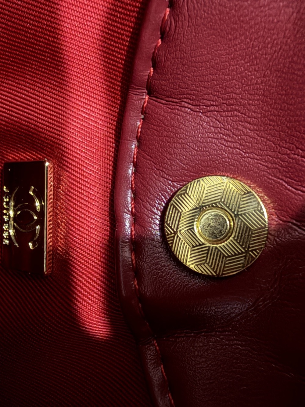 Chanel Mini Coco Top Handle cross body Bag in Maroon - Picture 10 of 12